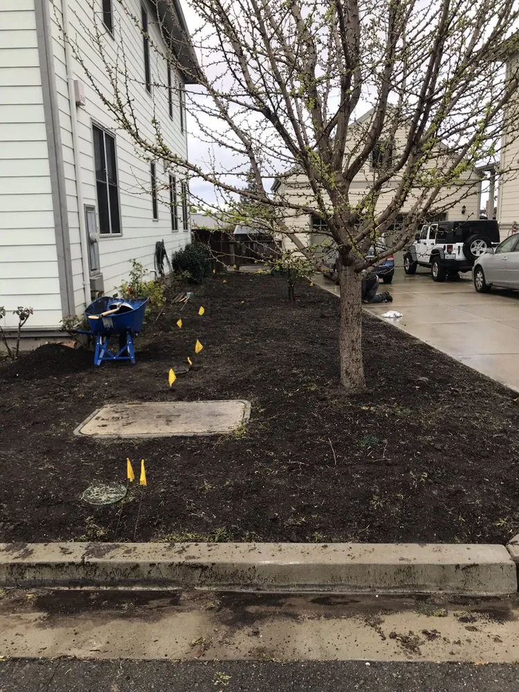 Custom outdoor landscaping experts serving Hayward, CA - Díaz Landscaping