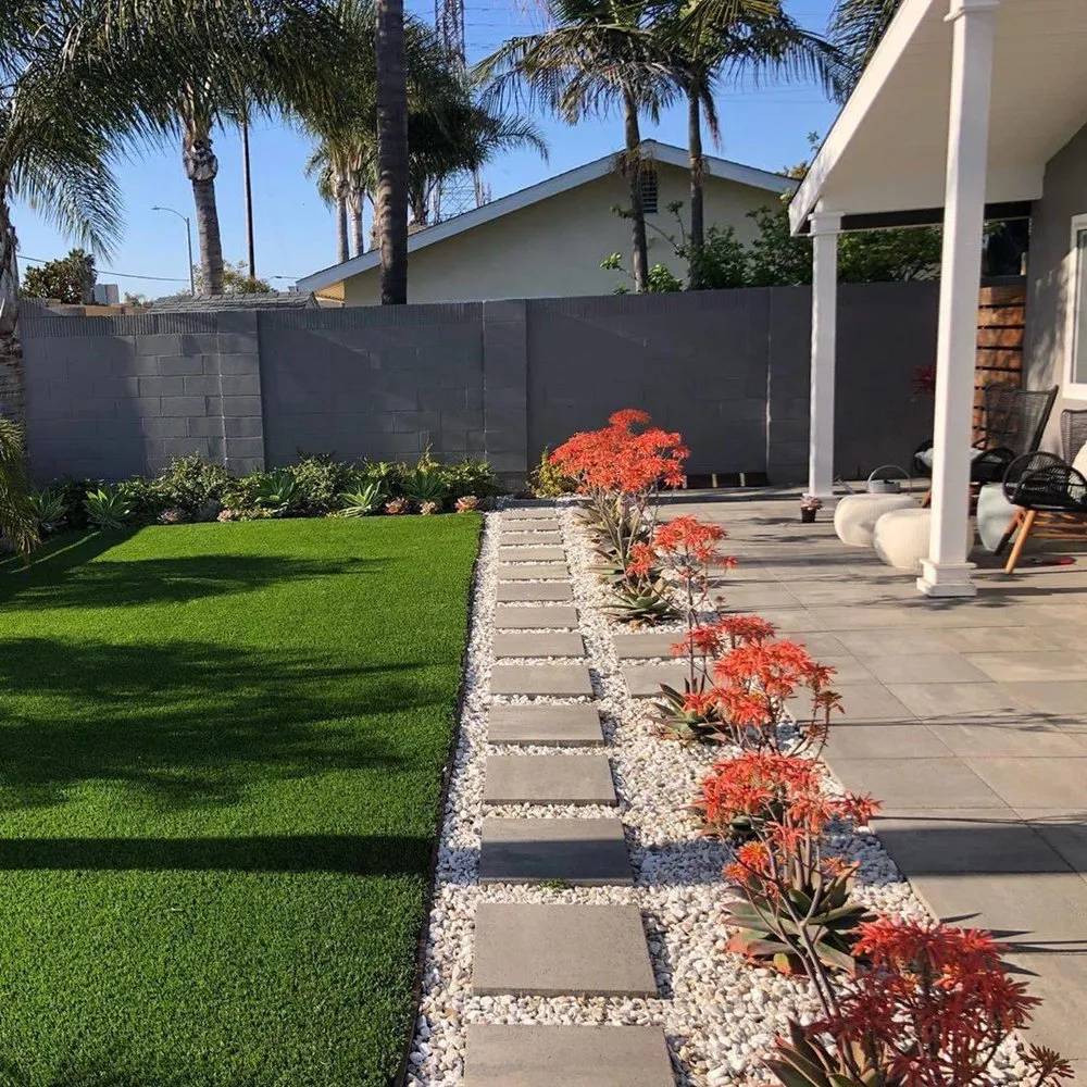Professional yard maintenance in Hayward, CA - Díaz Landscaping
