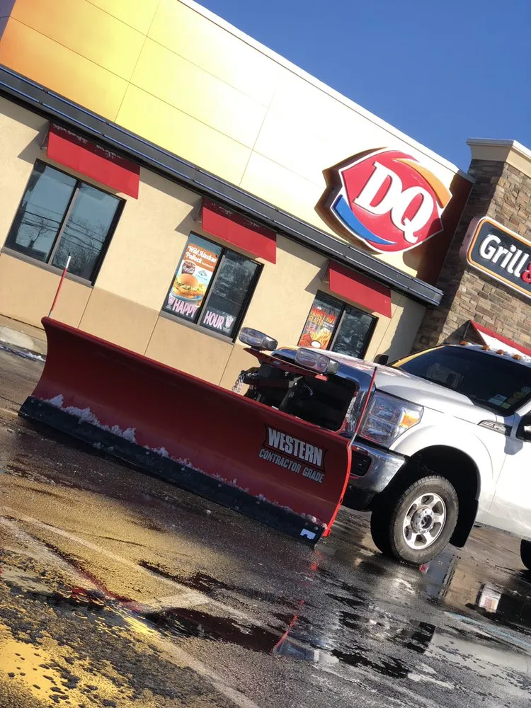 Professional yard maintenance in Levittown, NY - DB Industrial Services