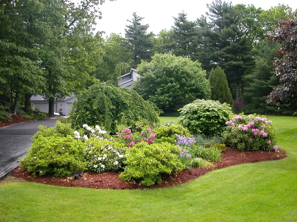 Trusted landscaping services in Stratford, CT - D&B Landscape Contractors