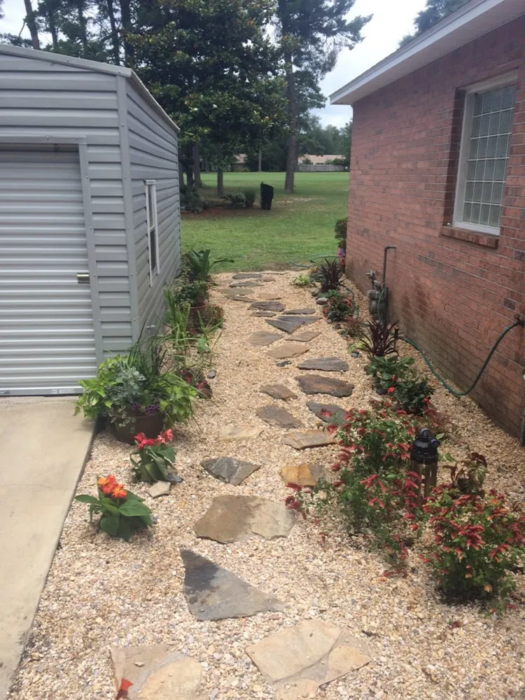 Local lawn care service in Niceville, FL - D&B Pressure Cleaning and Landscaping