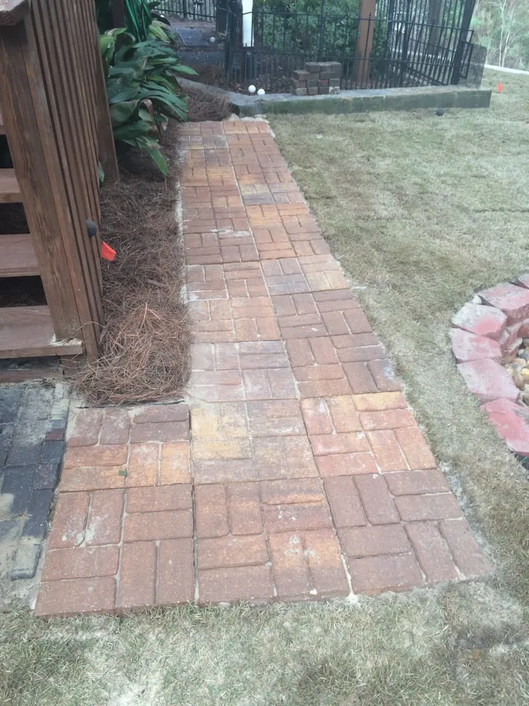 Local landscaping services for beautiful yards across Niceville, FL - D&B Pressure Cleaning and Landscaping