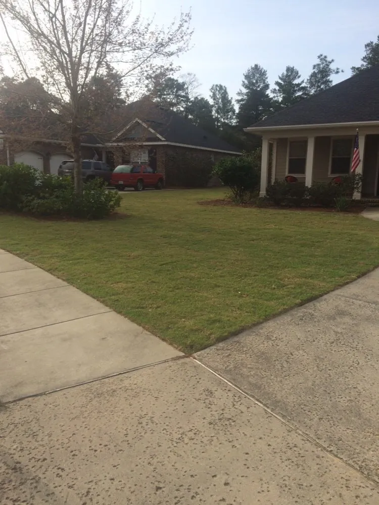 Affordable landscape installation in Niceville, FL by D&B Pressure Cleaning and Landscaping