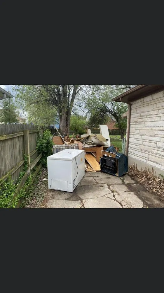 Expert outdoor landscaping in Shelbyville, KY - D&B Property Management