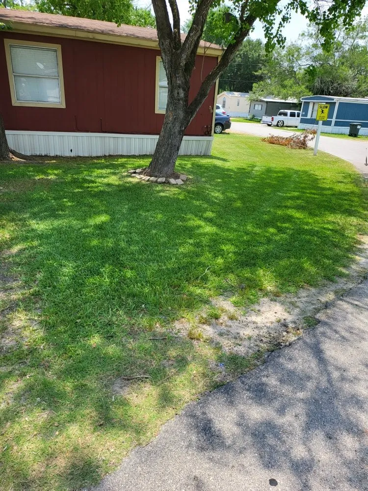 Custom residential landscaping in Navasota, TX by Dbar3 Landscaping Construction