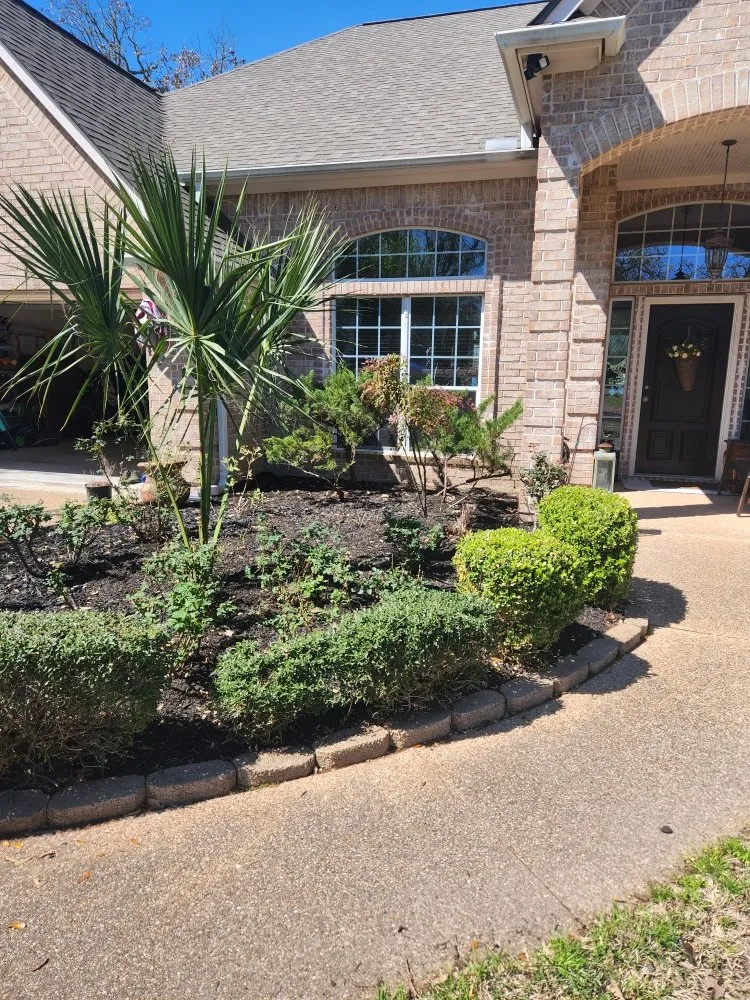 Professional outdoor landscaping in Navasota, TX by Dbar3 Landscaping Construction