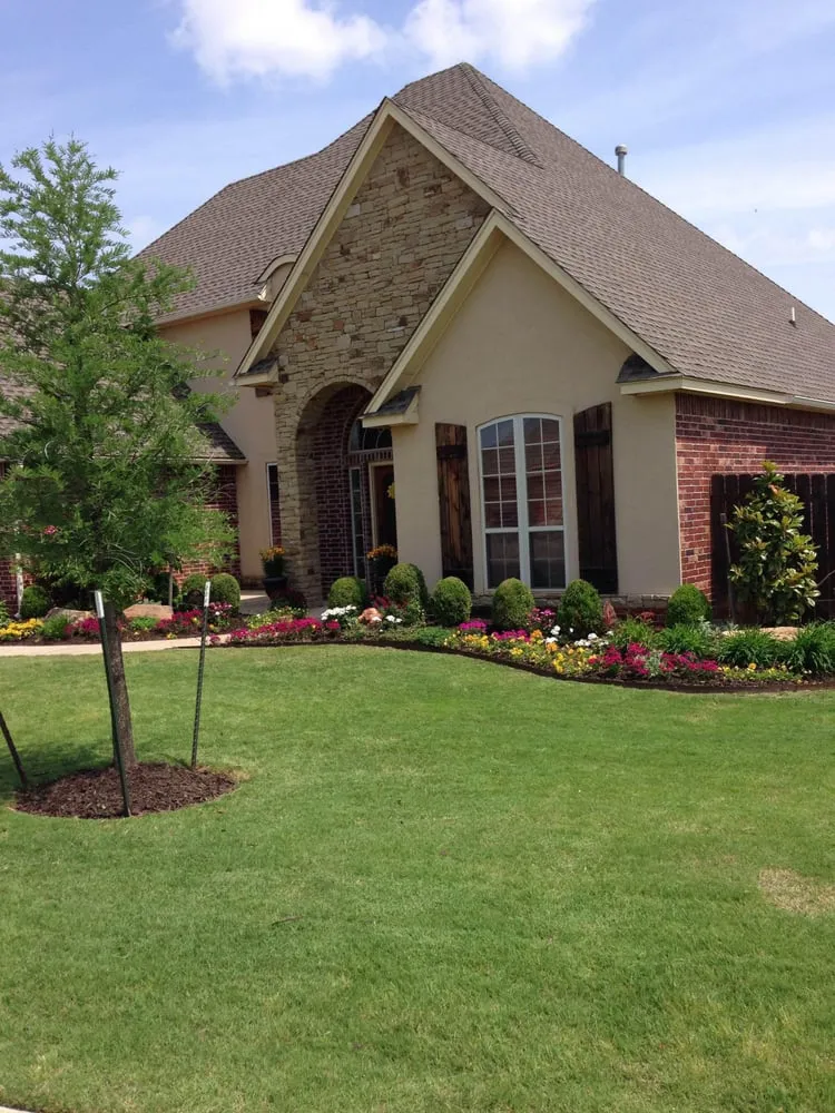 Expert yard cleanup service in Broken Arrow, OK - DBM Oklahoma
