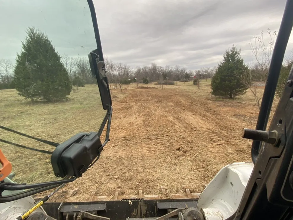 Custom lawn mowing service in Blackwell, MO by DC and Sons