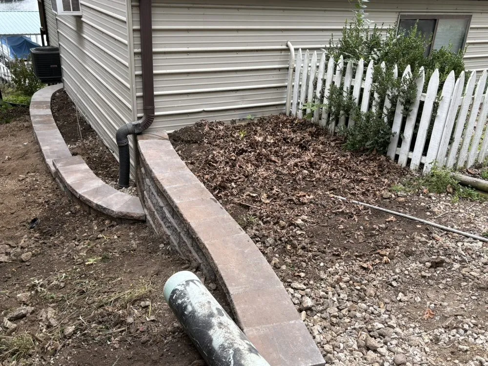 Affordable residential landscaping in Eldon, MO by DC Landcaping