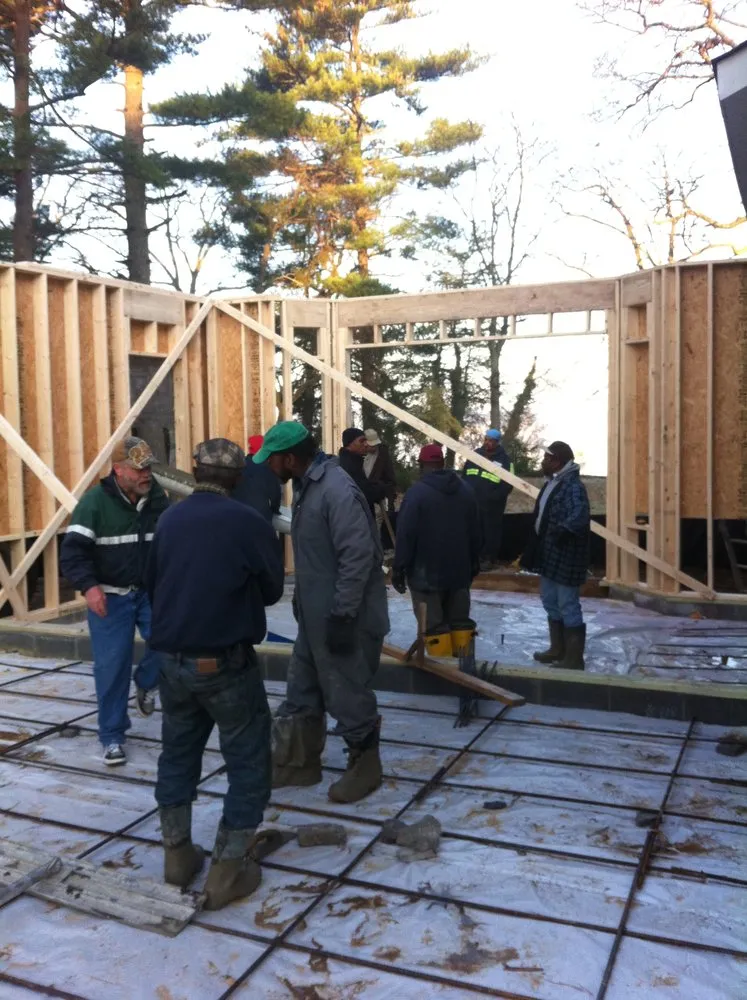 Professional garden landscaping for homes in Edgewater, MD by DC Landscape Group