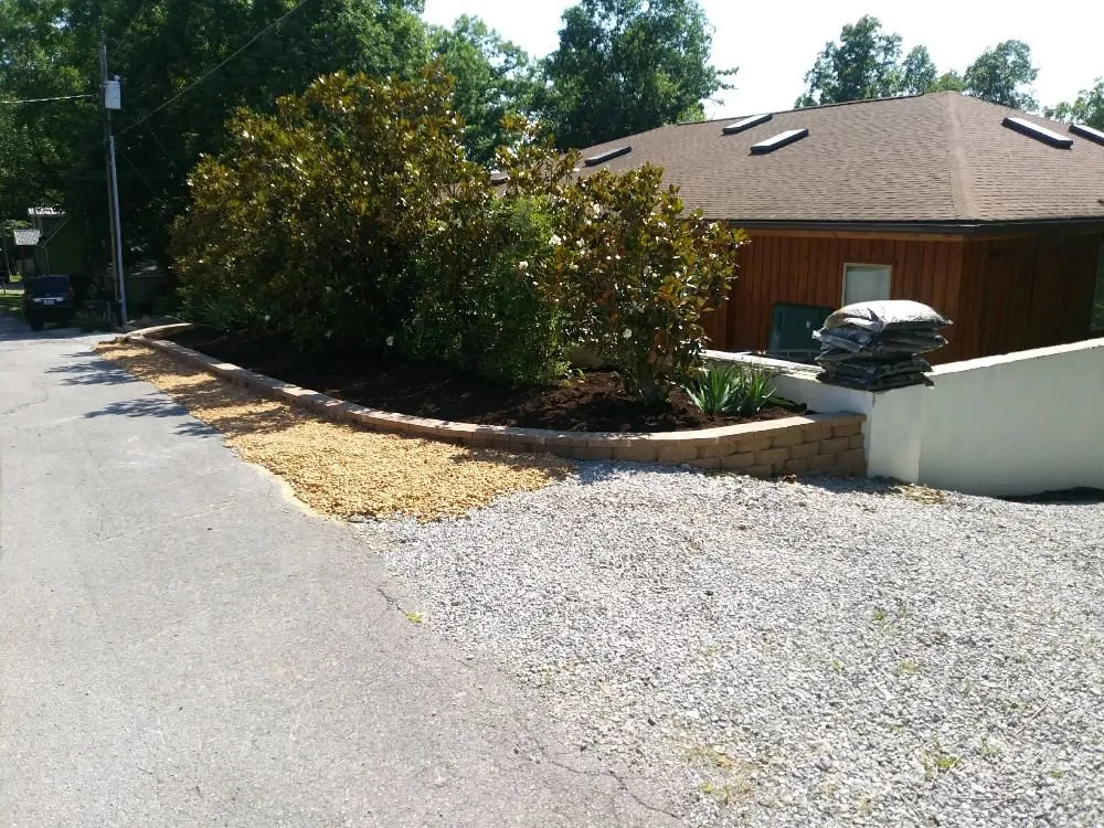 Affordable landscape installation experts serving Leitchfield, KY - DC Landscaping Services