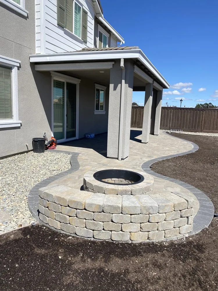 Top-rated lawn mowing service for homes in Vallejo, CA by D&C Landscaping