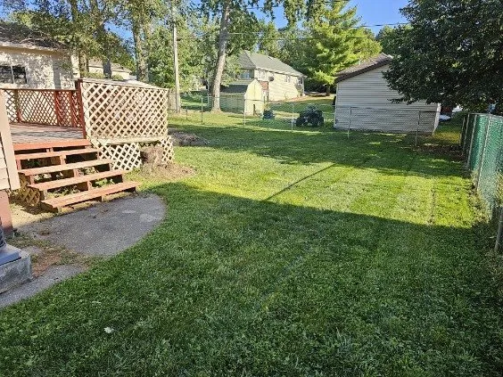 Custom yard cleanup service in Silver Lake, WI - DC Lawn Care