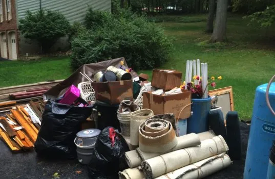 Affordable outdoor landscaping experts serving Central, SC - D&C Lawn Lift