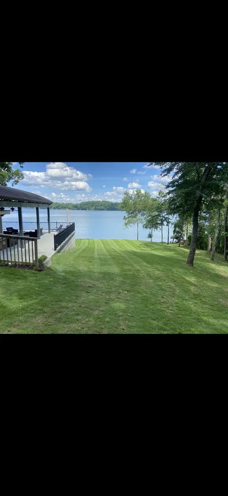 Professional garden landscaping experts serving Chattanooga, TN - DC Lawncare and Excavation