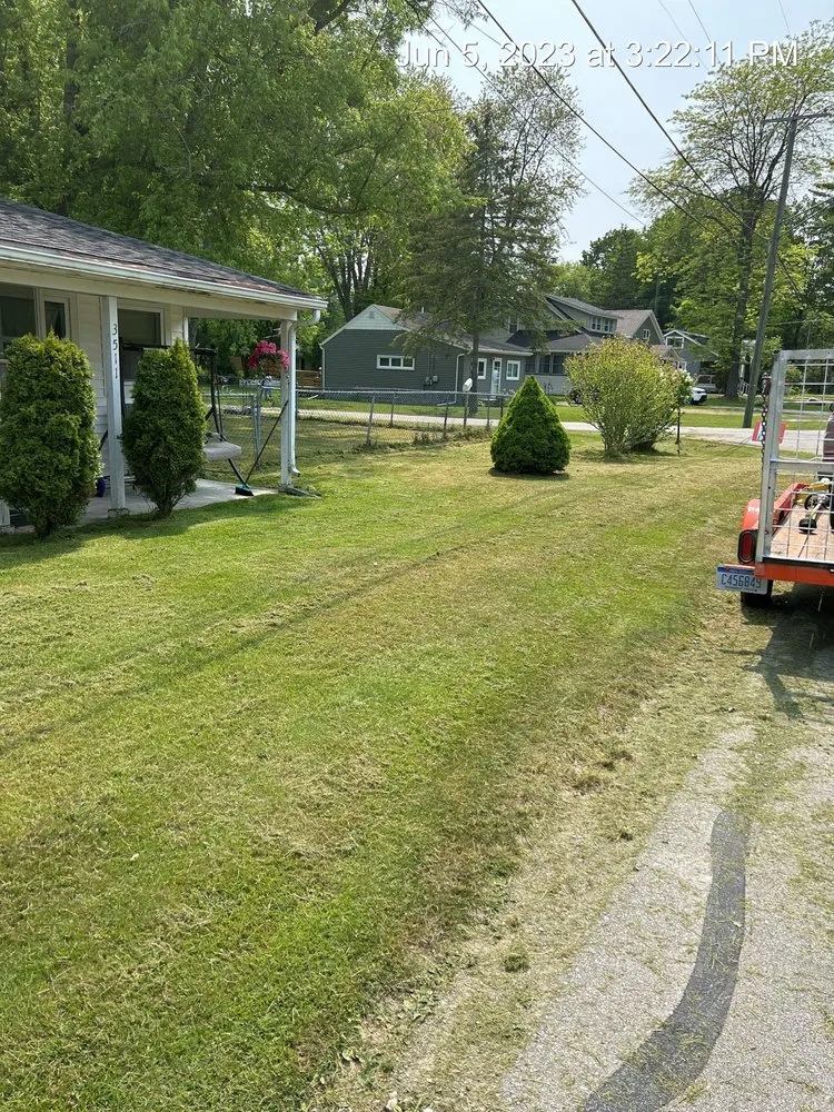 Affordable lawn care service in Lakeport, MI - Dc Lawncare