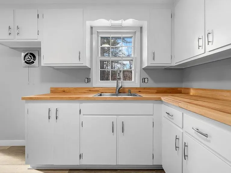 Top-rated yard cleanup service near you across Bradford, VT - Dc Property Management