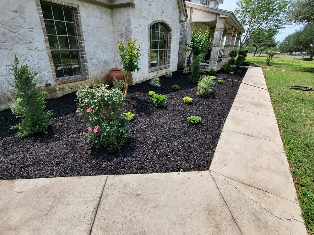 Custom landscape design experts serving San Antonio, TX - DCG Multi services