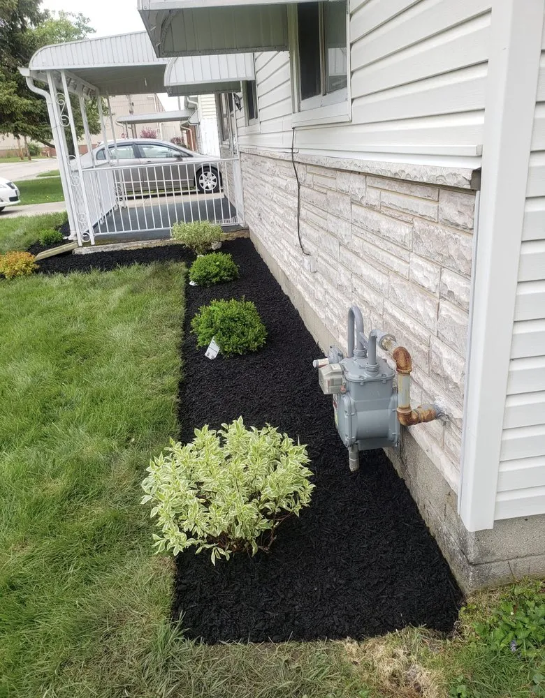 Expert garden landscaping in Huber Heights, OH - DCN Landscaping & Hardscape