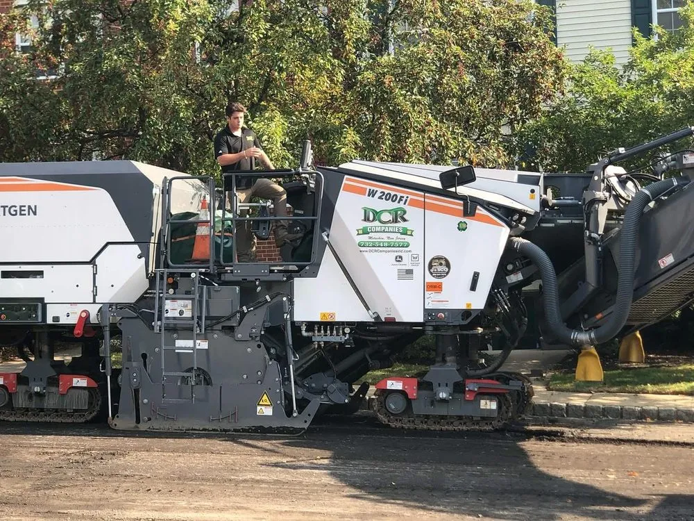 Affordable yard maintenance in Metuchen, NJ by DCR Companies