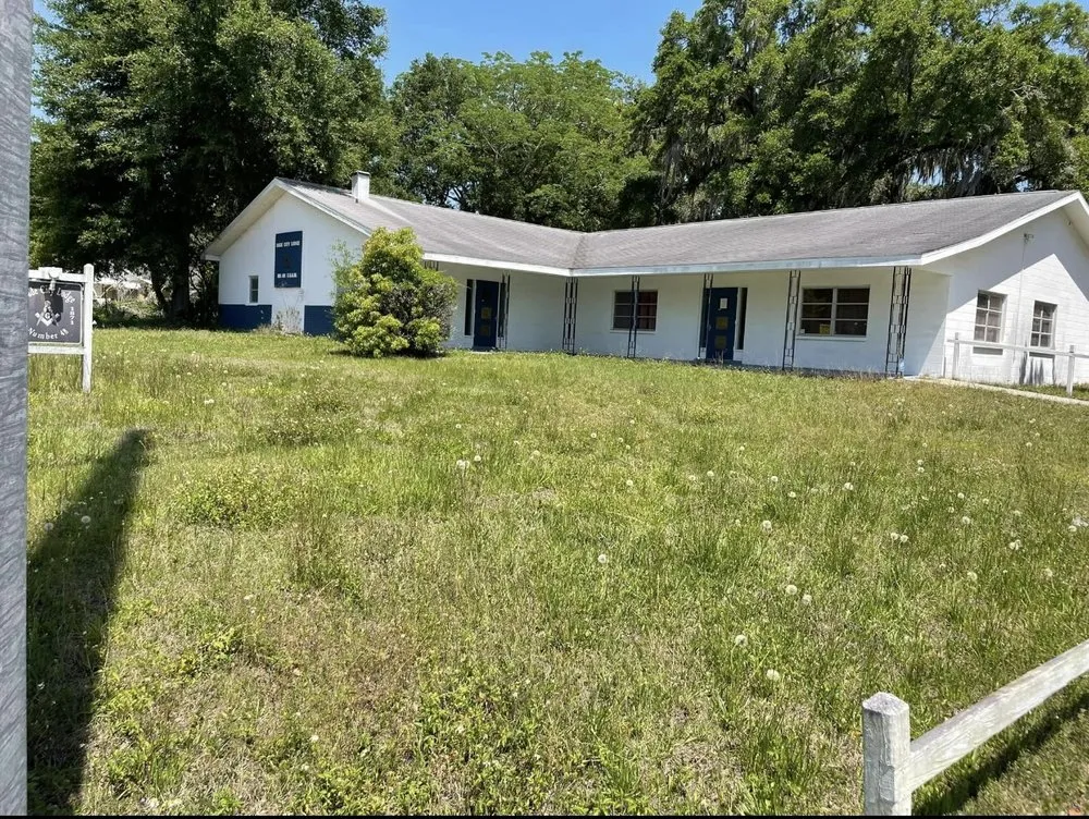 Professional outdoor landscaping experts serving Dade City, FL - Dcr Kutz