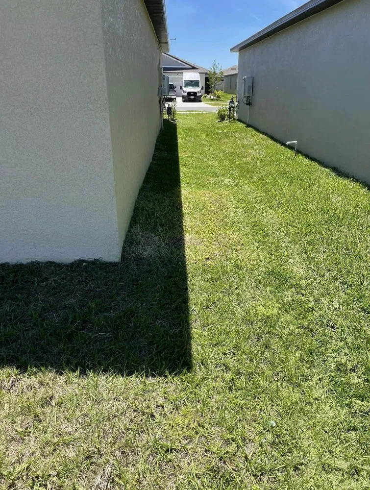 Custom lawn care service in Dade City, FL by Dcr Kutz