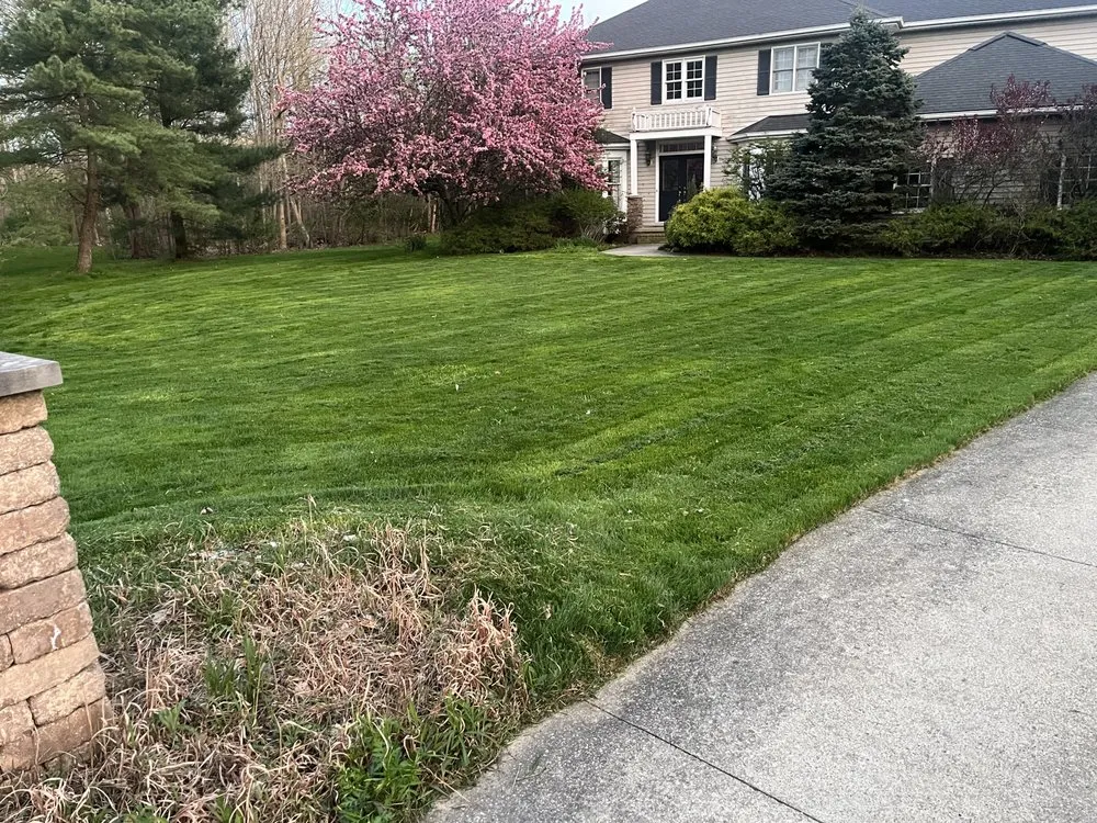 Local lawn mowing service in Cleveland, OH - DCT Lawn Care