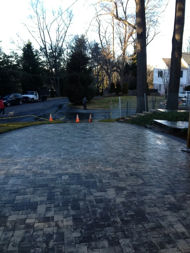 Expert residential landscaping experts serving Hyattsville, MD - D&D Construction & Landscaping