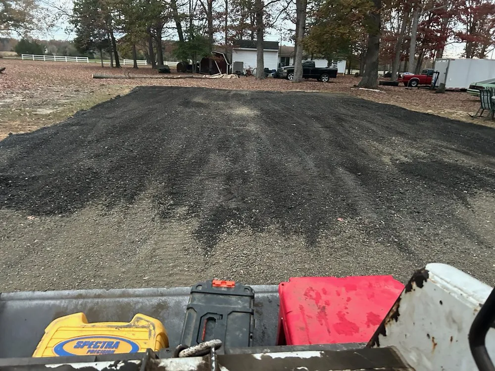 Professional yard maintenance experts serving Mechanicsville, MD - D&D Hauling and Maintain