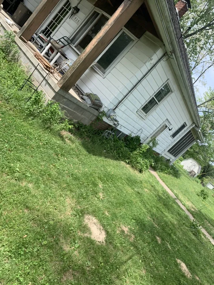 Professional outdoor landscaping experts serving Peoria, IL - D&D Landscaping and More