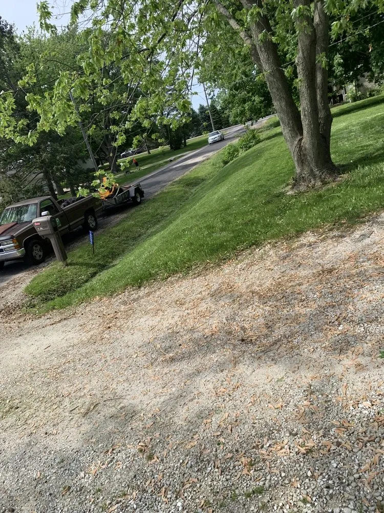 Expert yard maintenance in Peoria, IL by D&D Landscaping and More