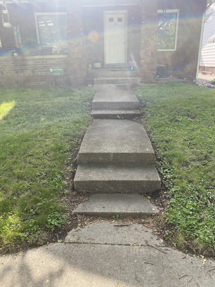 Trusted outdoor landscaping for homes in Springfield, IL by DD Landscaping