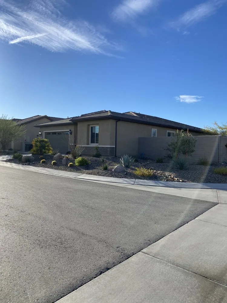 Professional yard cleanup service in Thousand Palms, CA by DD Landscaping