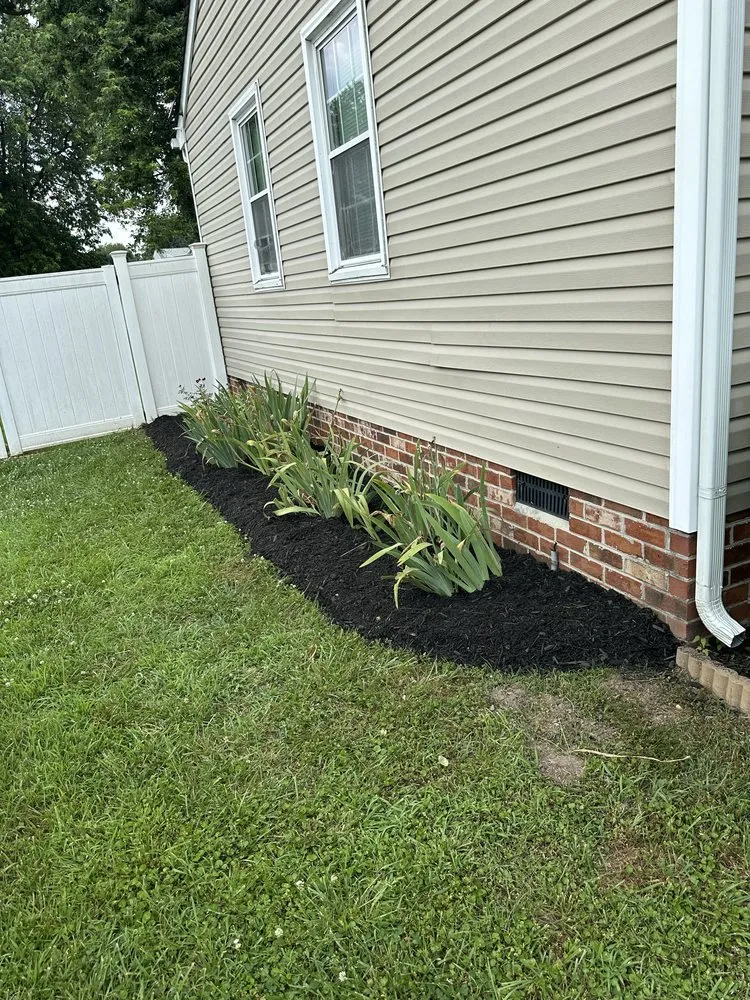 Reliable yard maintenance near you in New Kent, VA by D&D Lawn and Landscape