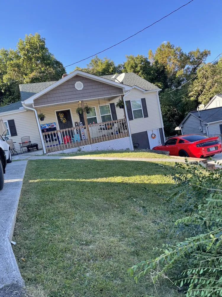 Custom lawn care service experts serving LaFollette, TN - D&D Lawn Care & More