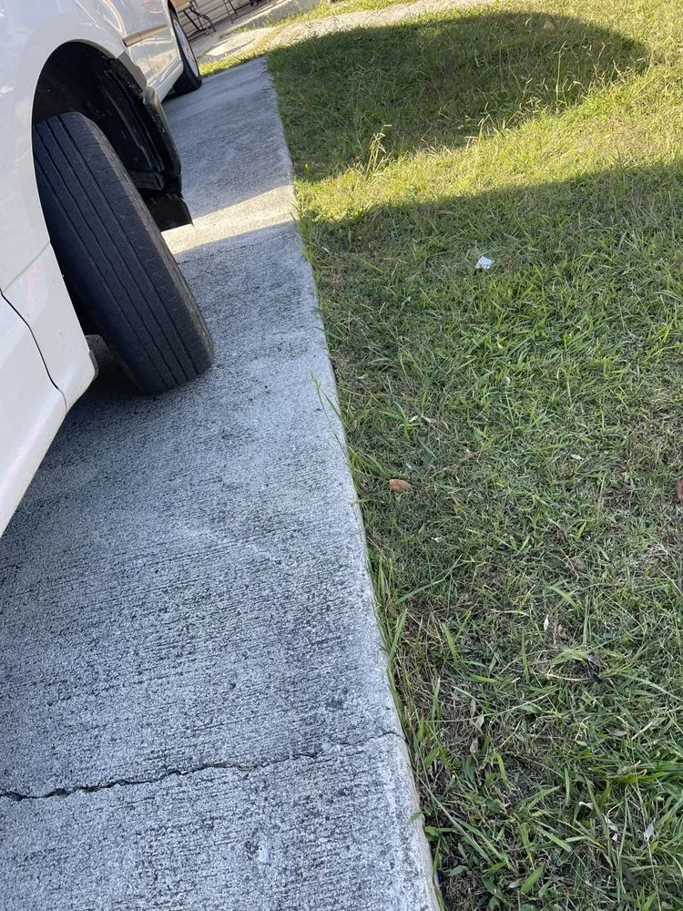 Trusted garden landscaping for homes in LaFollette, TN by D&D Lawn Care & More