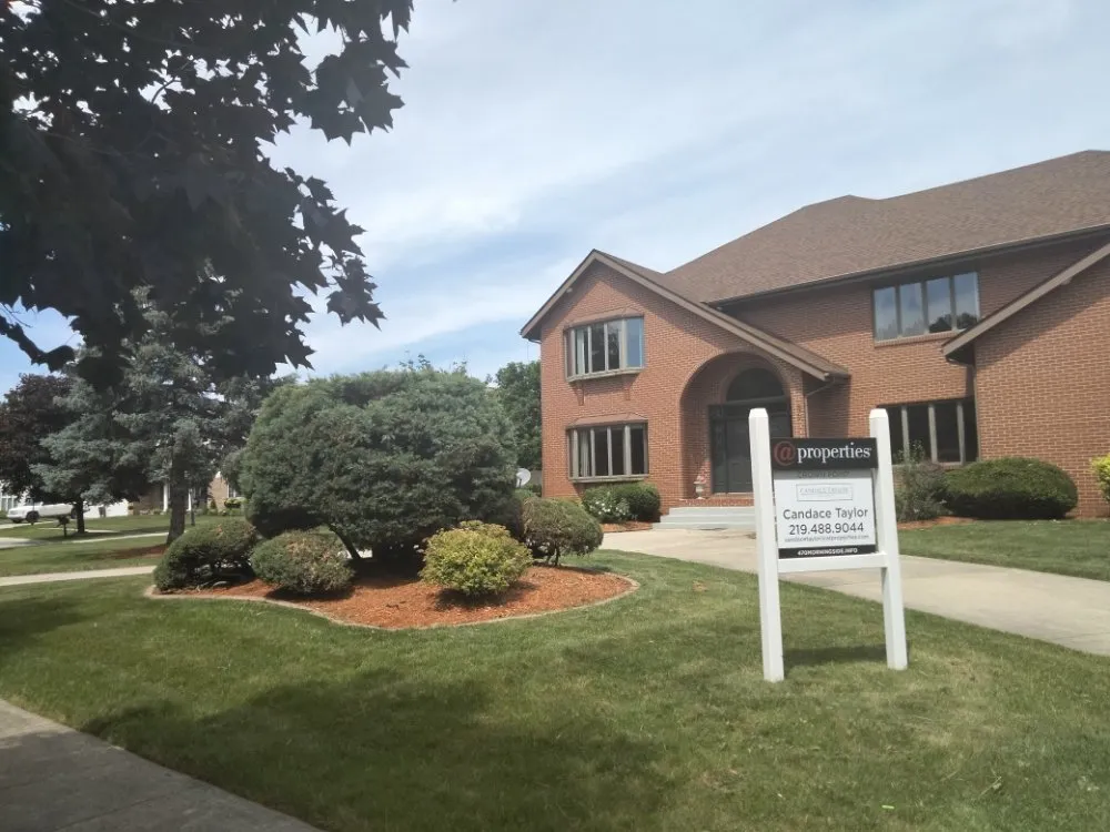 Top-rated garden landscaping in Hammond, IN by D&D Lawn Care