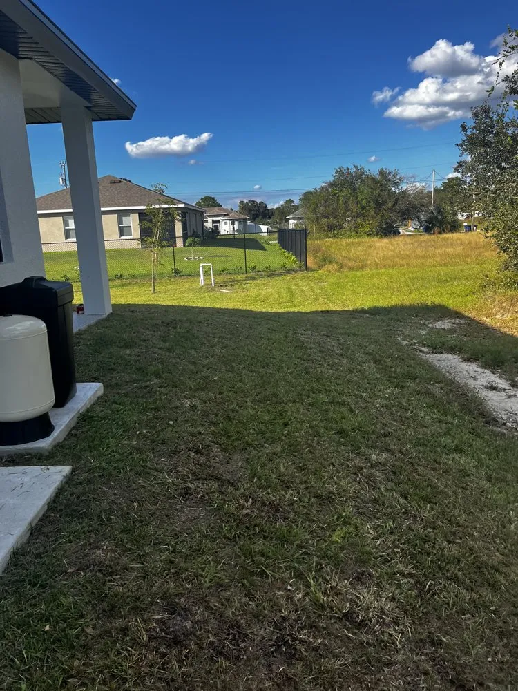 Local yard maintenance in Fort Myers, FL - D&D Lawn Service