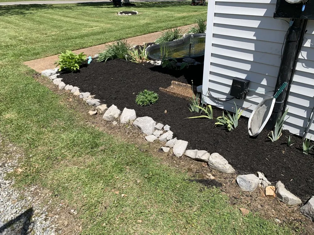 Expert yard maintenance experts serving Gallatin, TN - D&D Lawncare