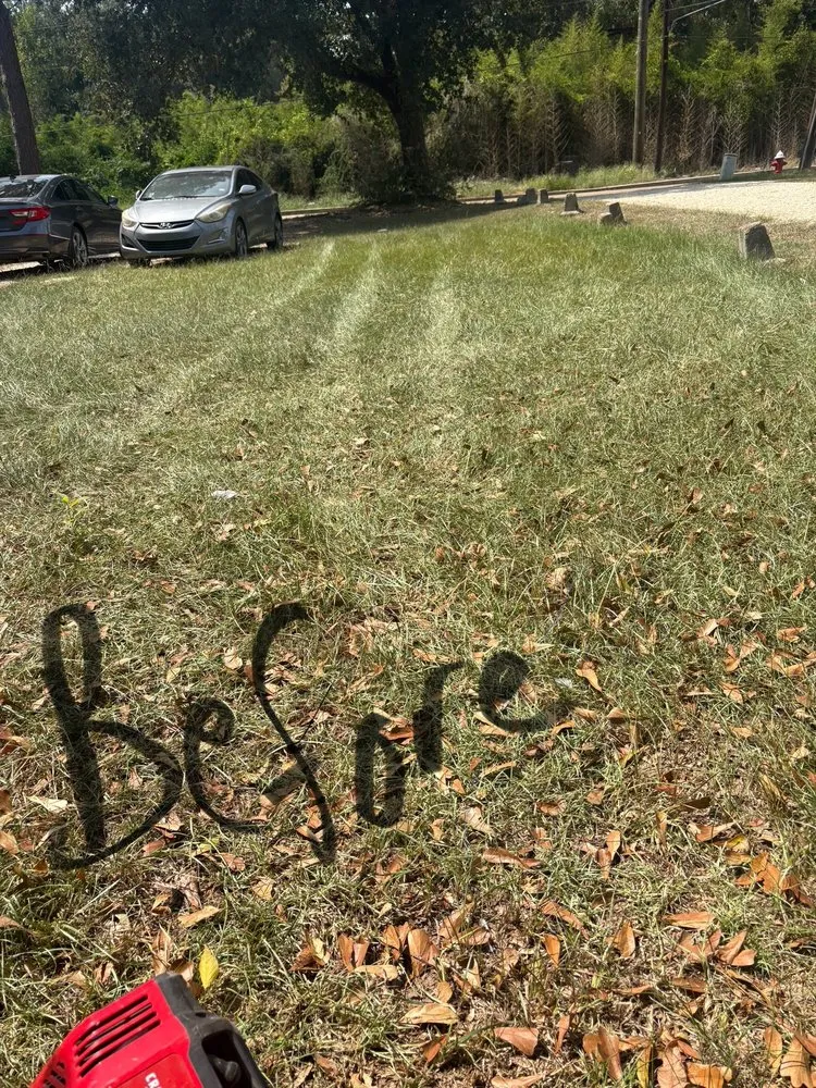 Custom outdoor landscaping in Hammond, LA by D&D Lawncare