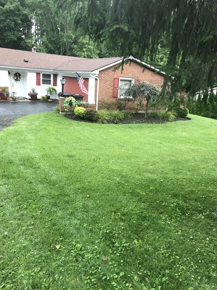 Local lawn care service in Waynesville, OH by D&D Lawnpros