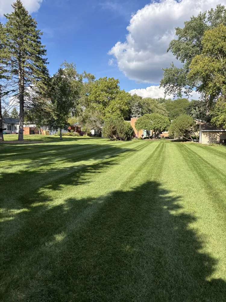 Affordable residential landscaping experts serving Brookfield, WI - D&D Lawnscapes