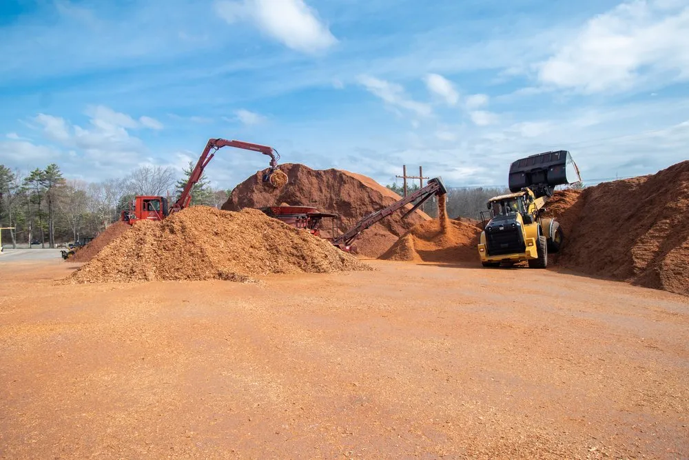 Top-rated residential landscaping experts serving Hudson, MA - D&D Mulch and Landscape