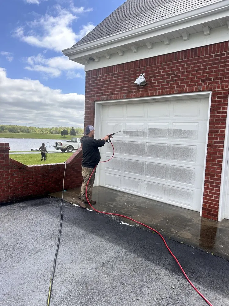 Reliable landscaping services in Coxs Creek, KY - D&D Property Management and Cleaning Services