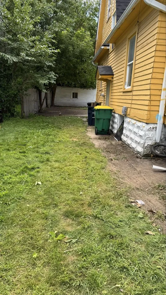 Local landscaping services in Green Bay, WI by D&D Renovations