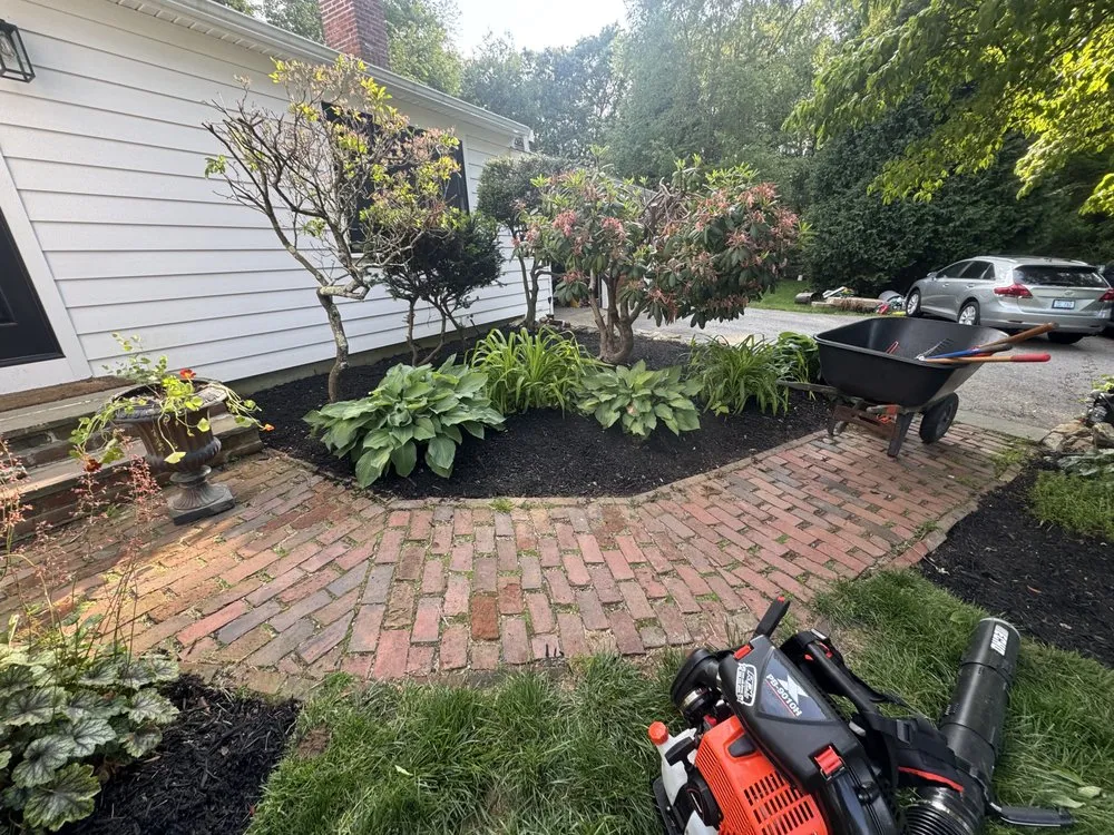 Reliable garden landscaping for beautiful yards in Pawtucket, RI by D&D Yardmasters