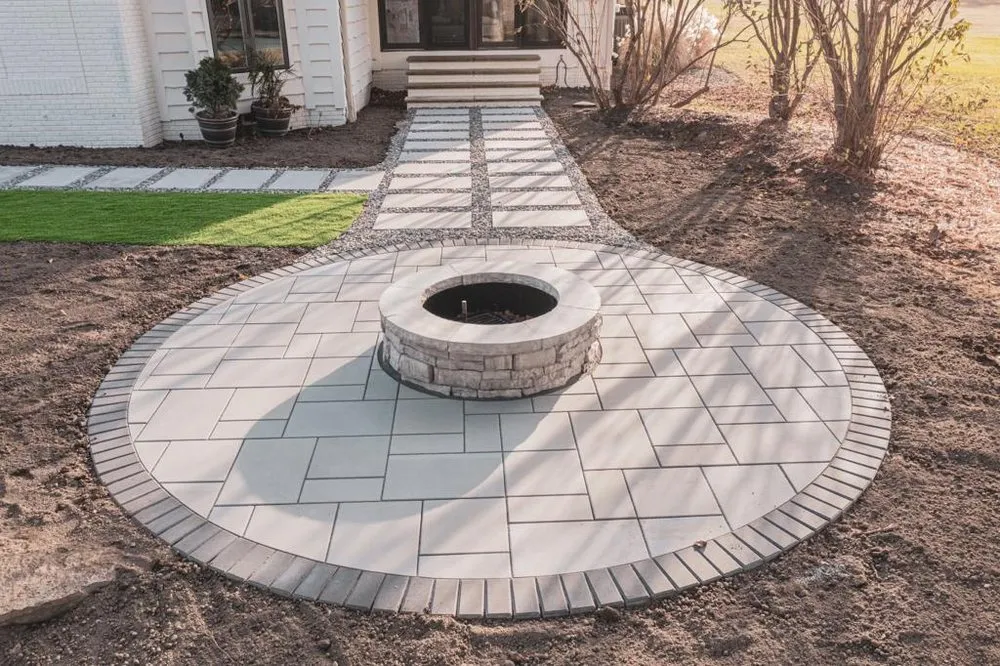 Expert lawn care service with custom design in Painesville, OH by DDR