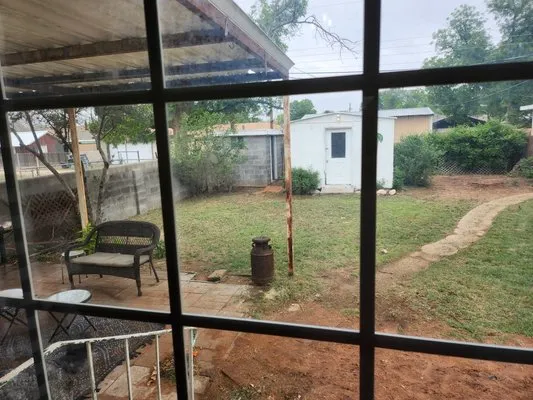 DD's Deluxe Lawn Service