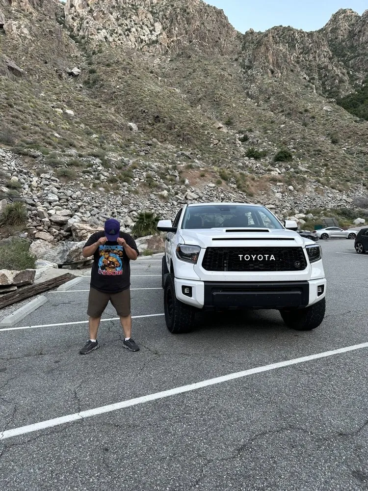 Custom lawn mowing service near you in Tempe, AZ by DD’s Landscape and Junk Removal