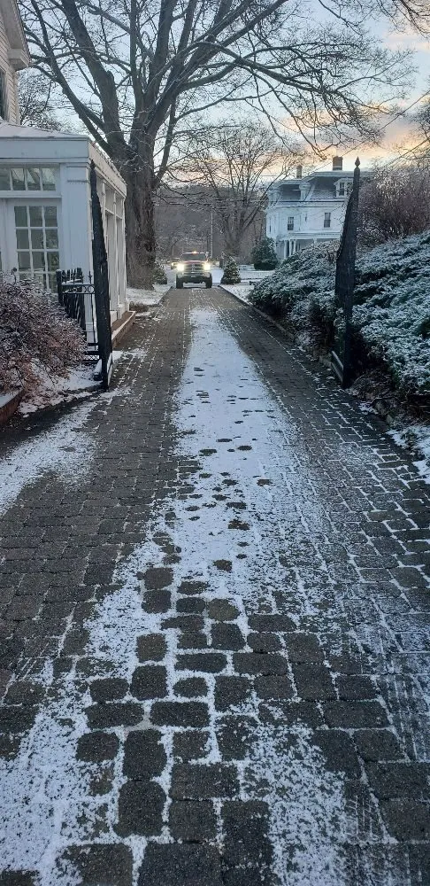 Custom yard maintenance for homes across Norwich, CT - D&E Home Improvements